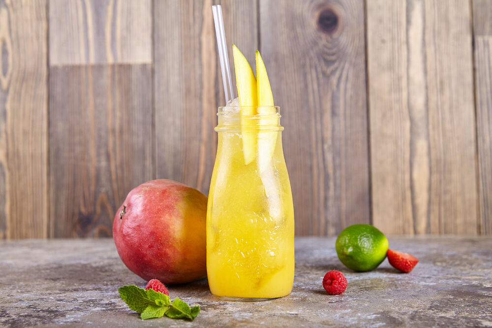 Homemade lemonade "Sunny mango" 1 liter