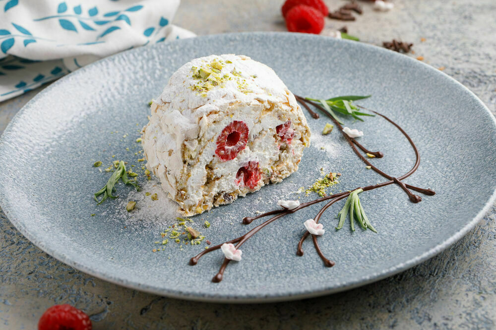 Pistachio roll