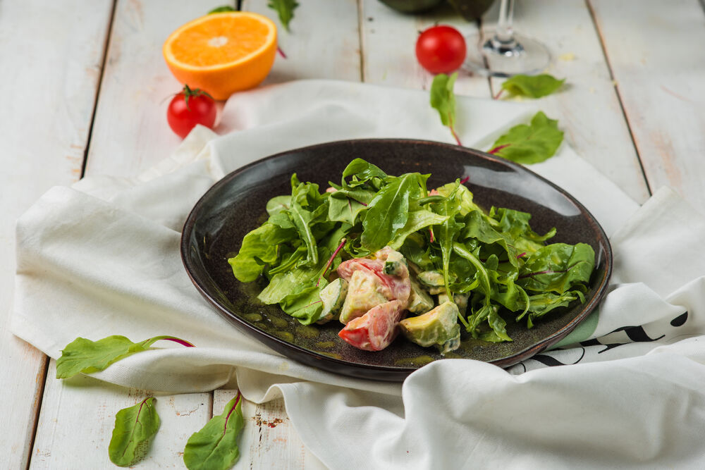 Salad with smoked salmon and avocado