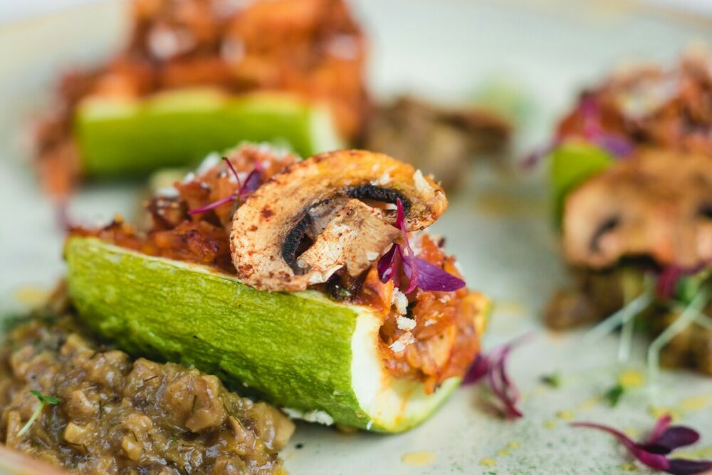 Stuffed zucchini with mushrooms