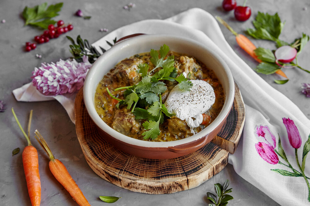 Lamb stew with lentils