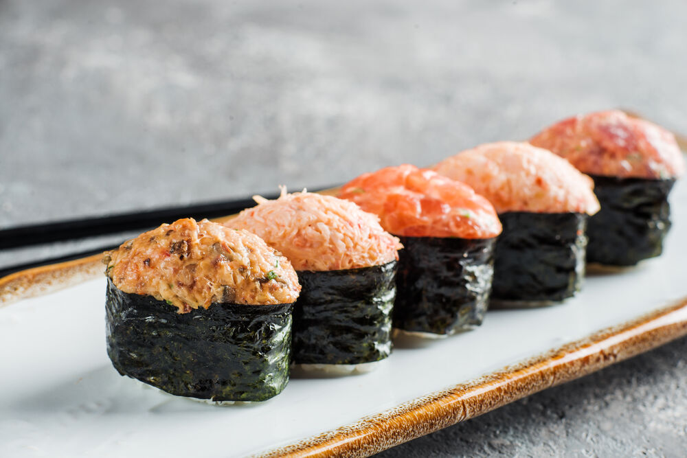 Spicy sushi set
