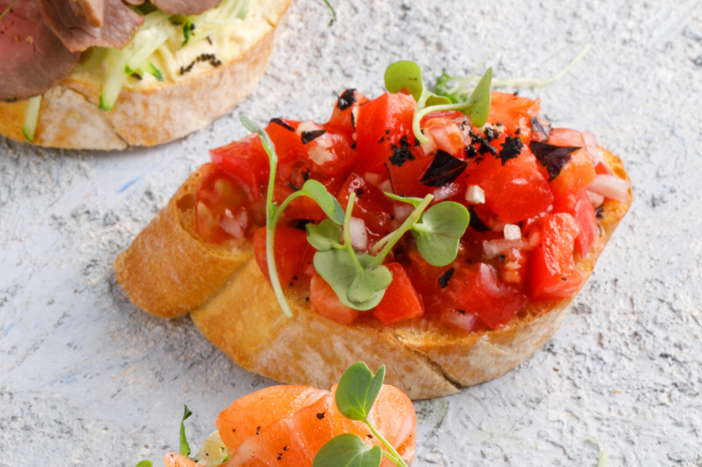 Bruschetta with tomatoes