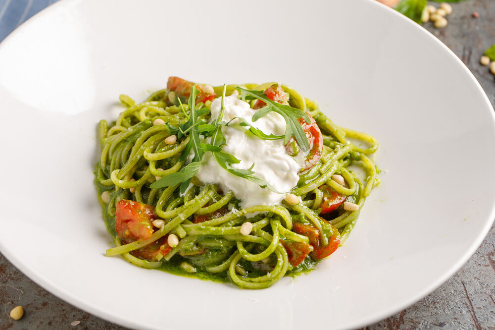 Linguine with pesto and stracciatella