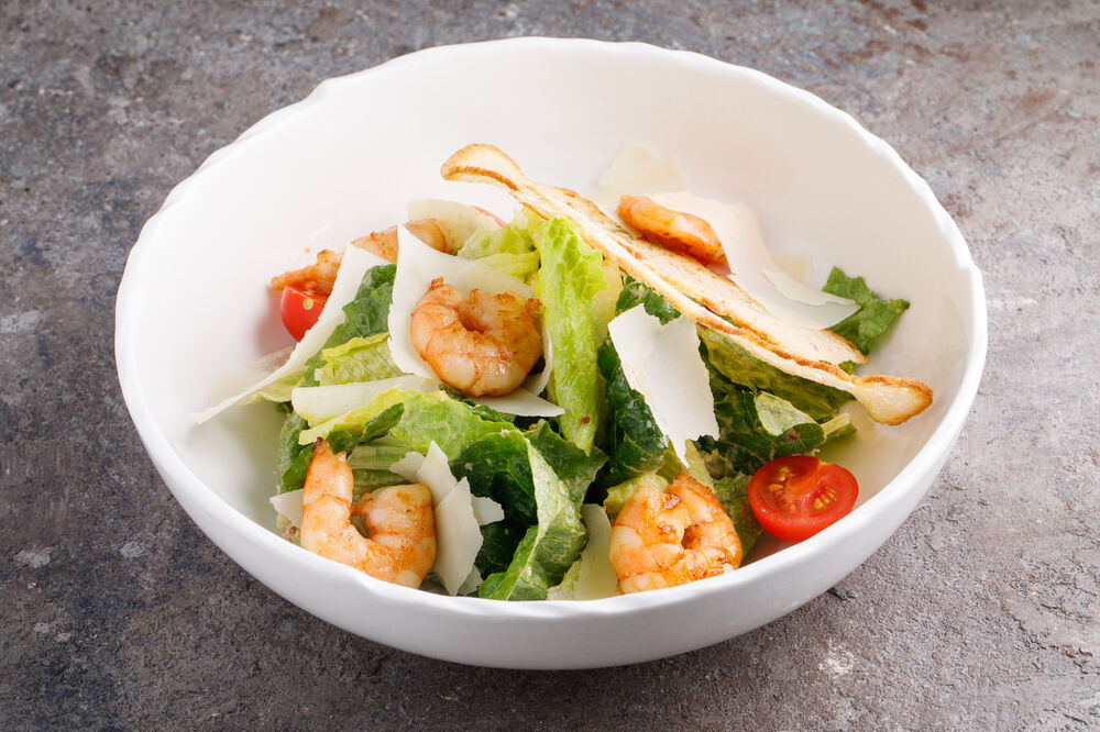 Caesar salad  with shrimps