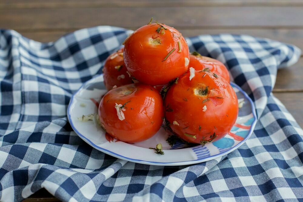 Lightly salted tomatoes 500 g