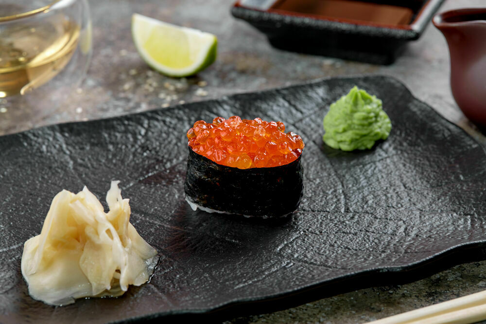Sushi red caviar