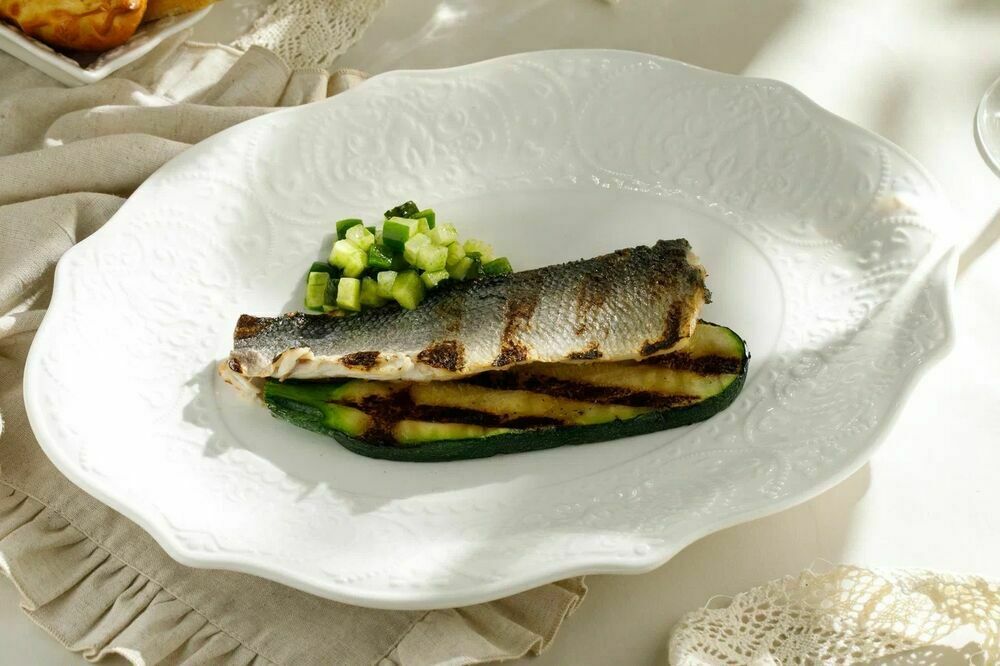  Sea bass with zucchini and green vegetable salsa