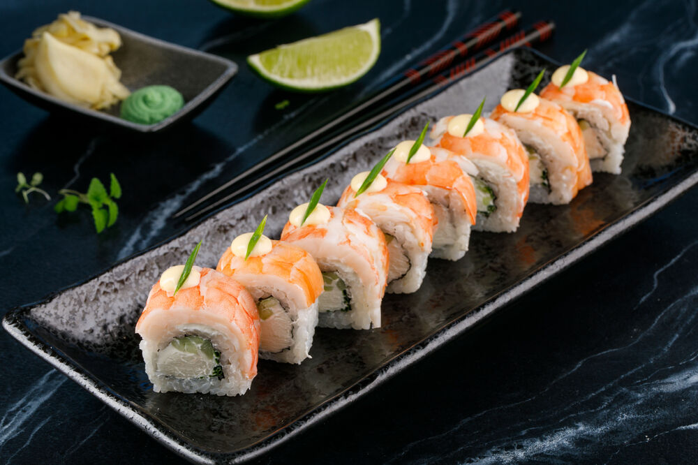 Roll "Philadelphia" with shrimp and citrus spicy sauce