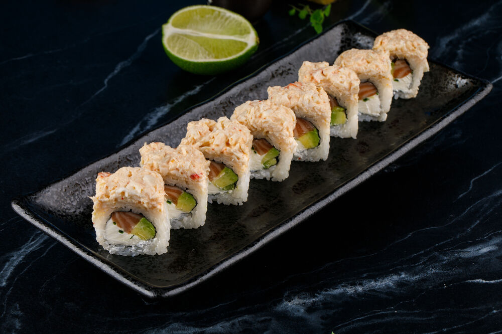 Roll "Philadelphia" with crab and salmon