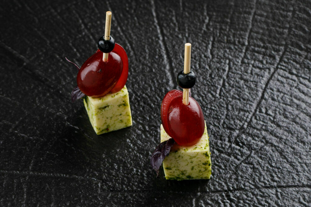 Canapes with Imeretian cheese and grapes