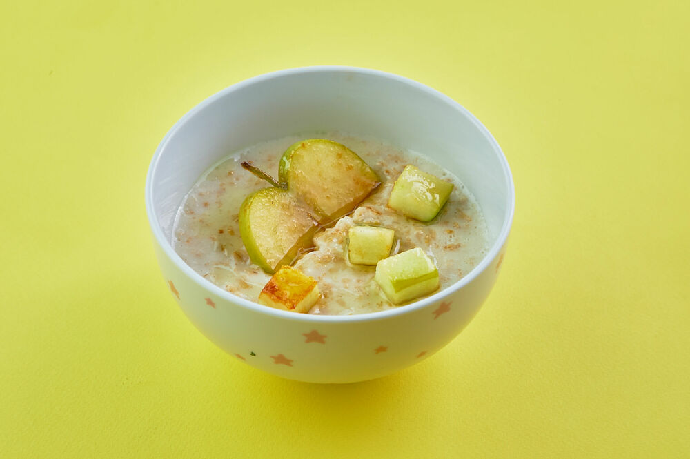  DM oatmeal porridge with caramelized apples in milk (Milk of your choice)