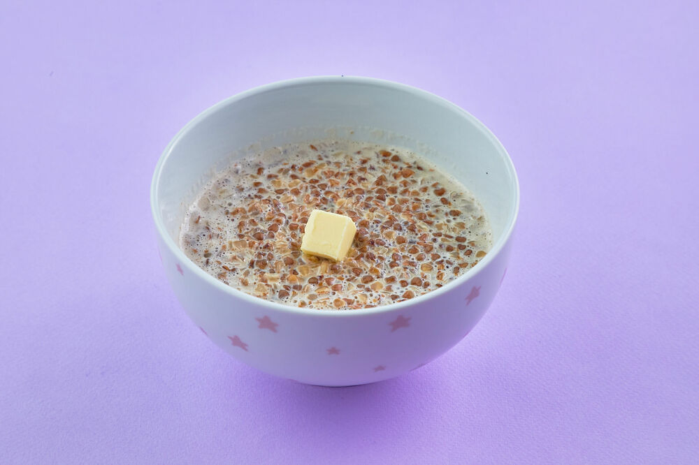 Детская каша гречневая со сливочным маслом на молоке ( Молоко на выбор )