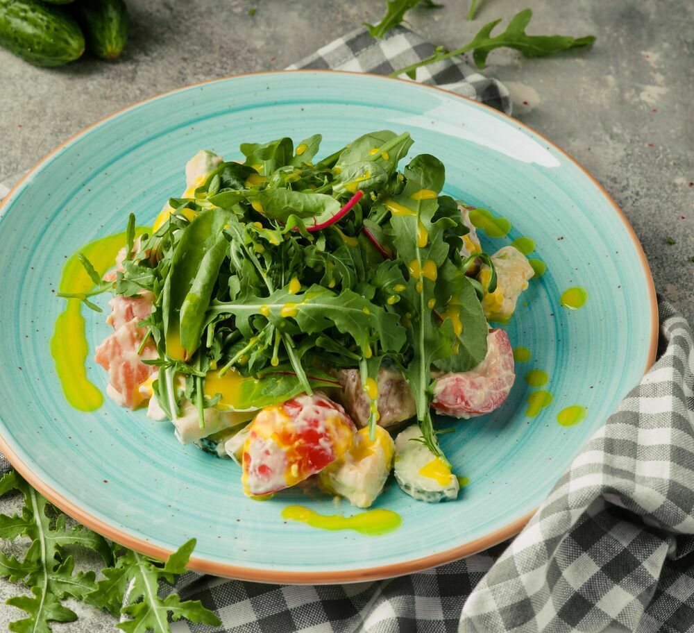 Cold smoked salmon salad