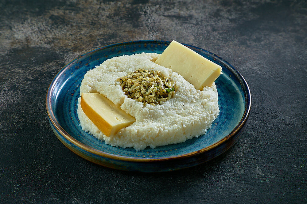  Hominy with three types of cheese