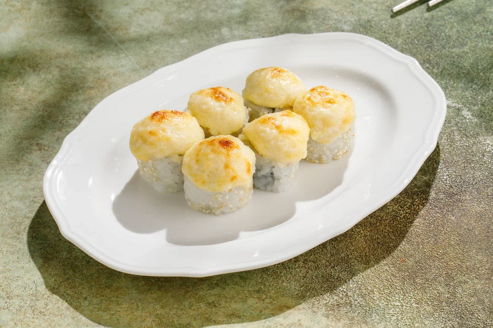 Baked roll with crab