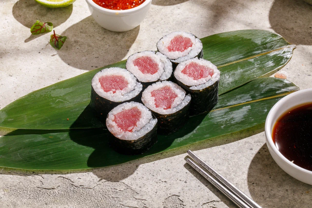 Roll with tuna