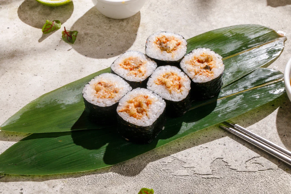 Hot roll with eel