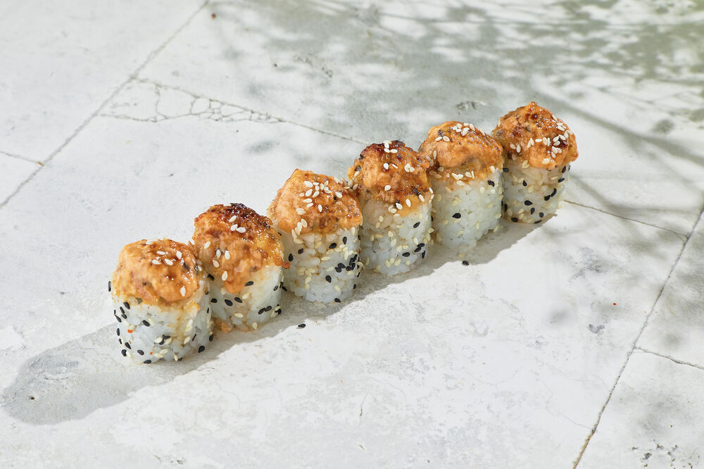 Baked roll with eel