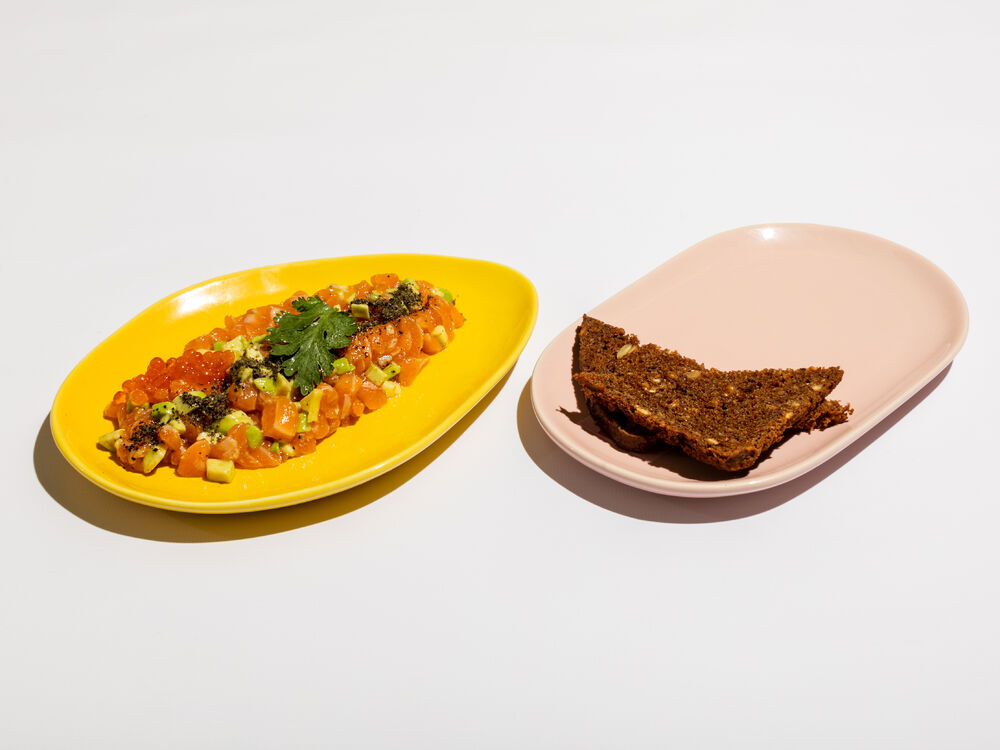 Salmon tartar with avocado