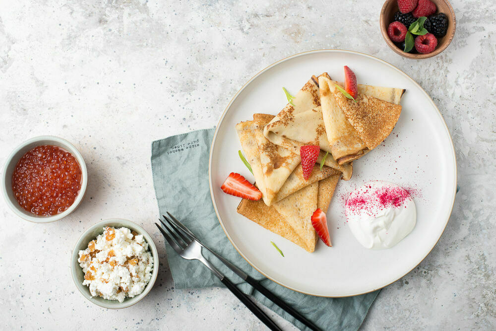 Pancakes with sour cream