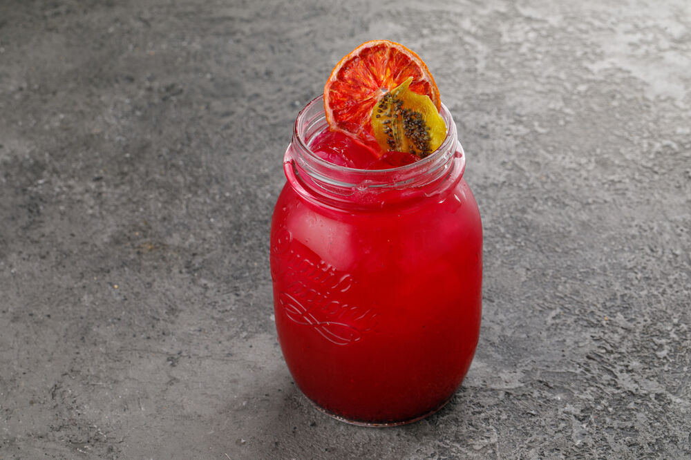 Homemade lemonade Strawberry-Pitahaya