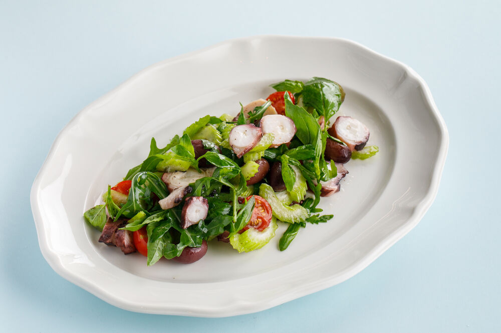 Italian salad with octopus