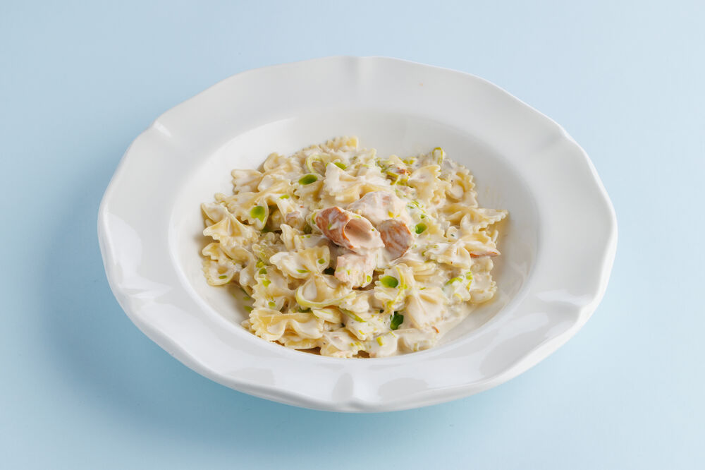 Farfalle with smoked trout