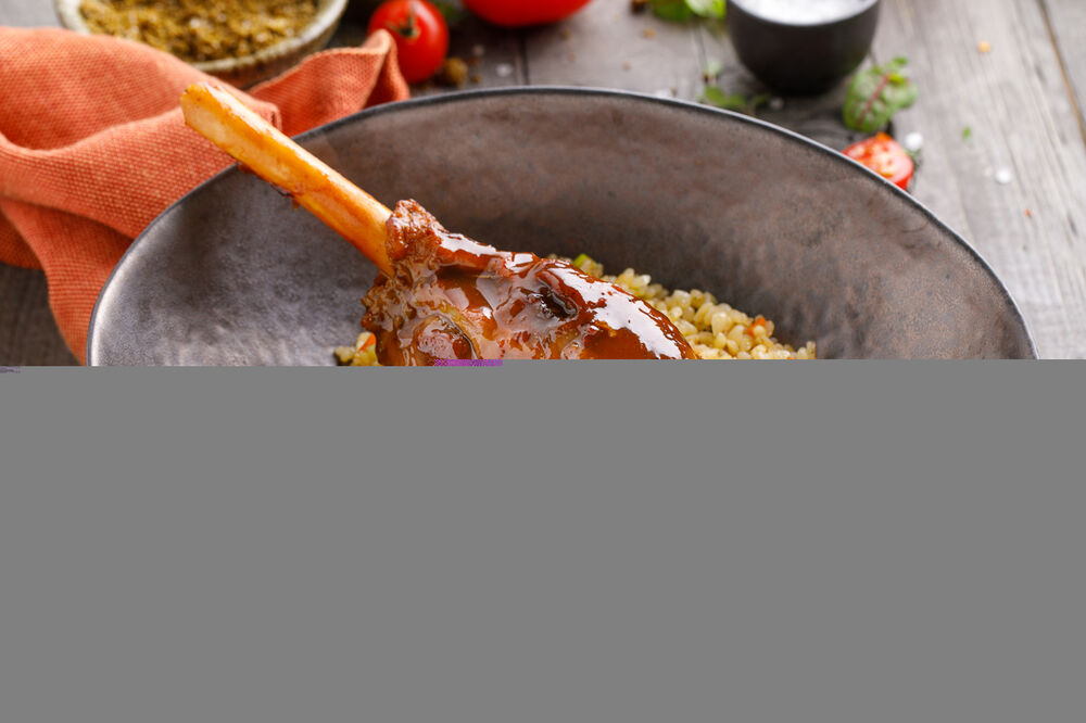 Leg of lamb with bulgur