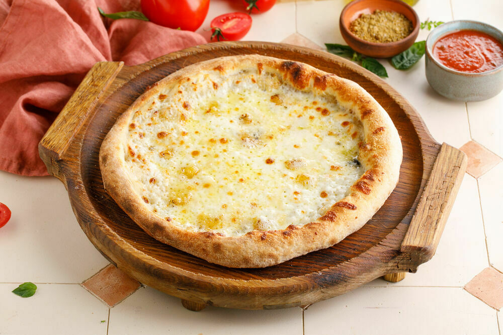  Pizza "Four cheese"