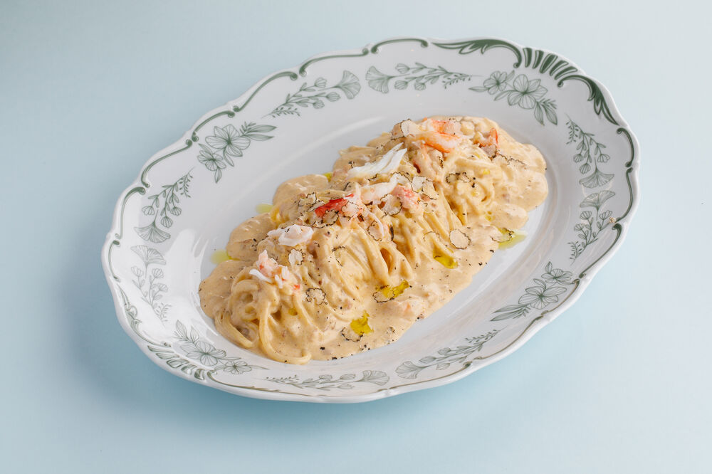 Crabonara with black truffle