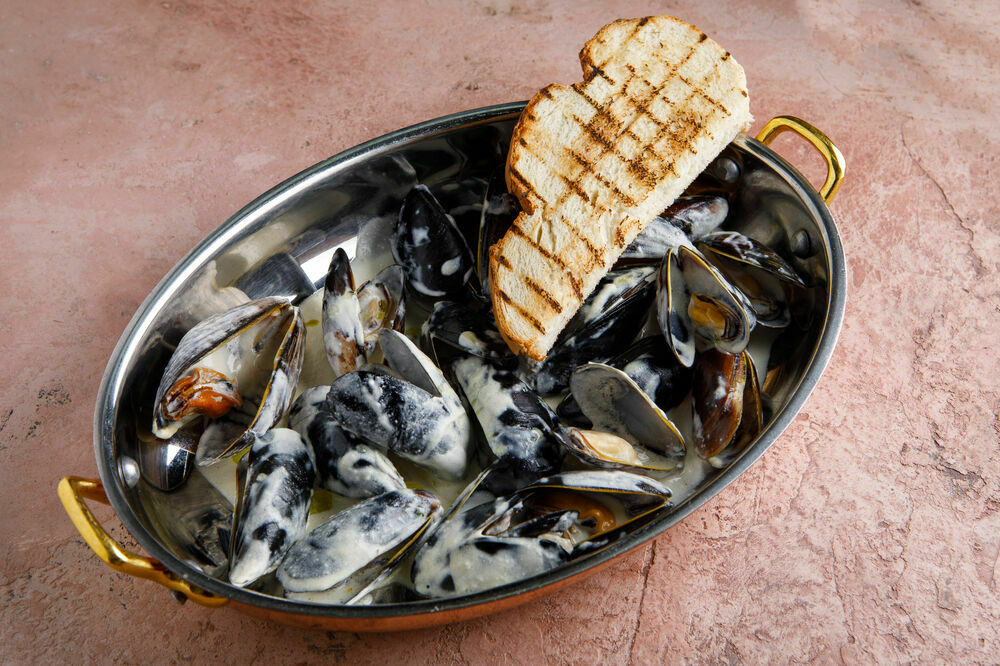 Mussels in white sauce