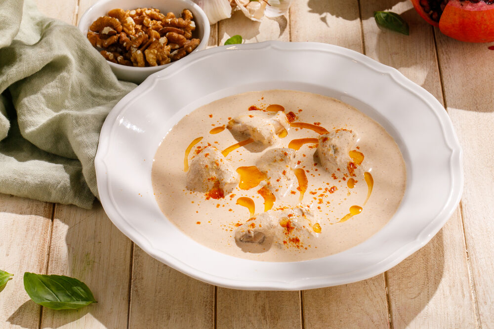 Сациви из куриного бедра