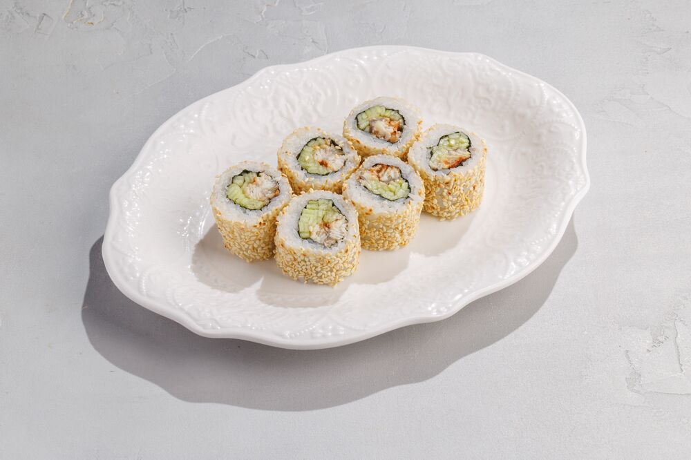 Roll with eel