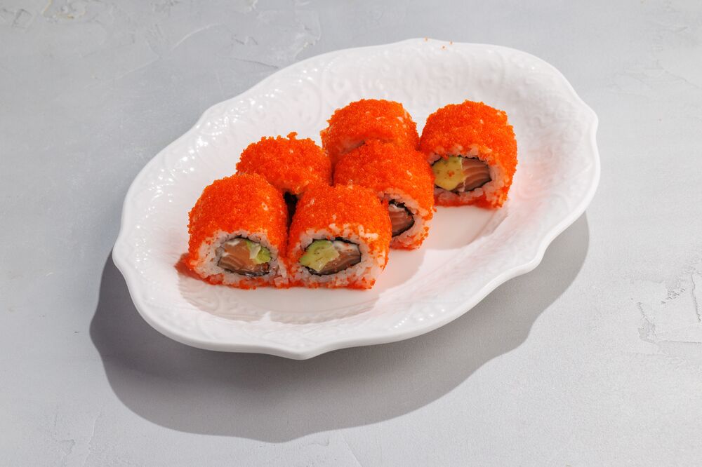 California with Salmon Roll