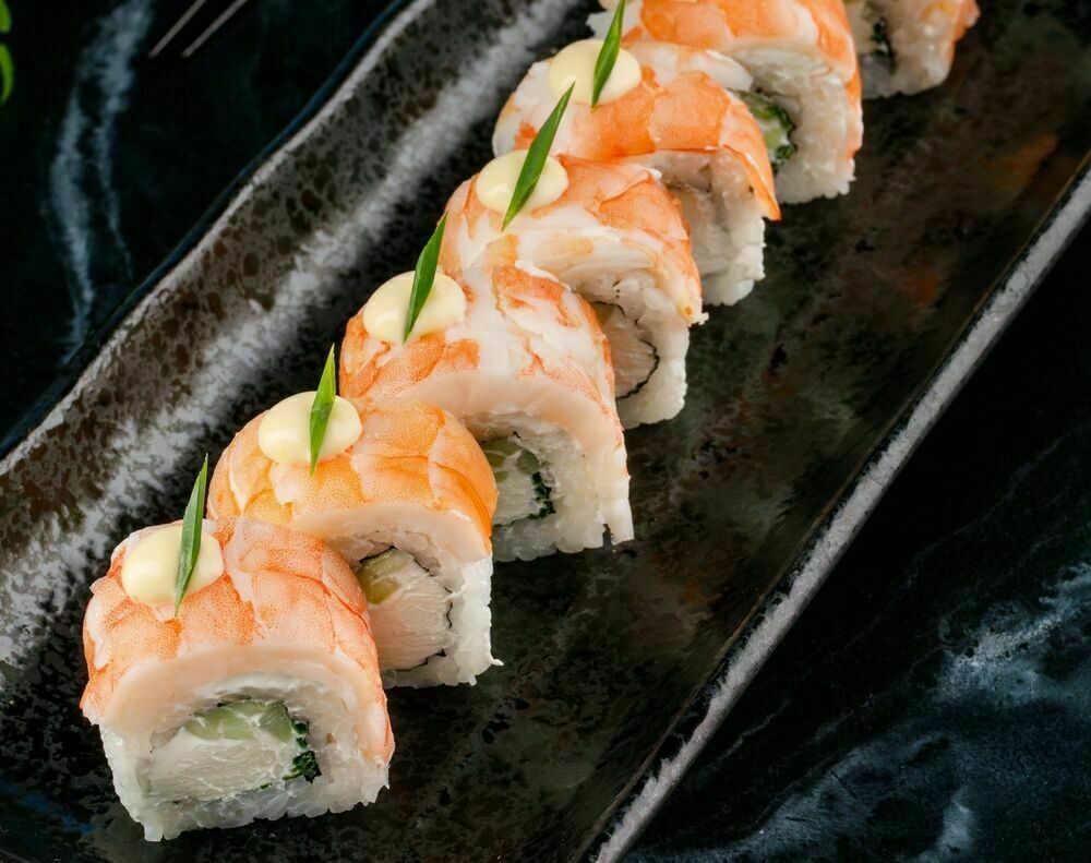 Roll "Philadelphia" with shrimp