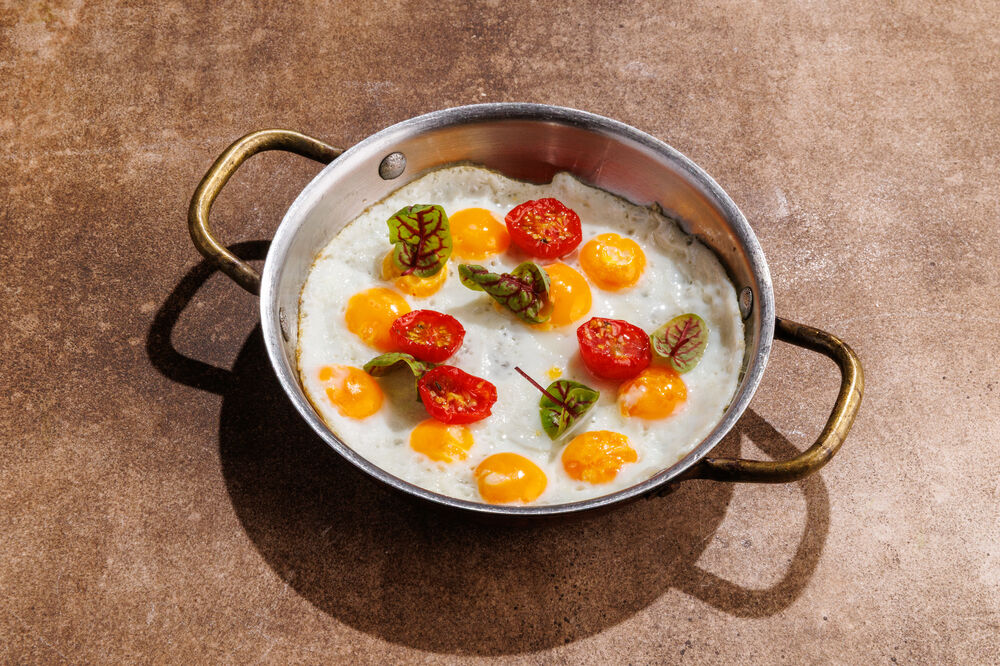Fried quail eggs