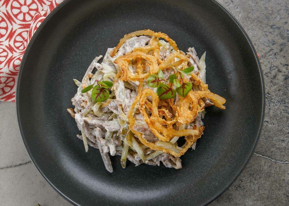 salad with beef tongue and fried onion