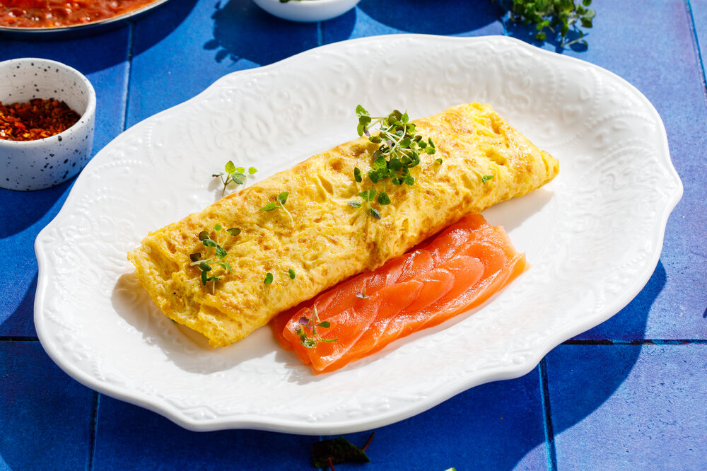  Salmon omelet