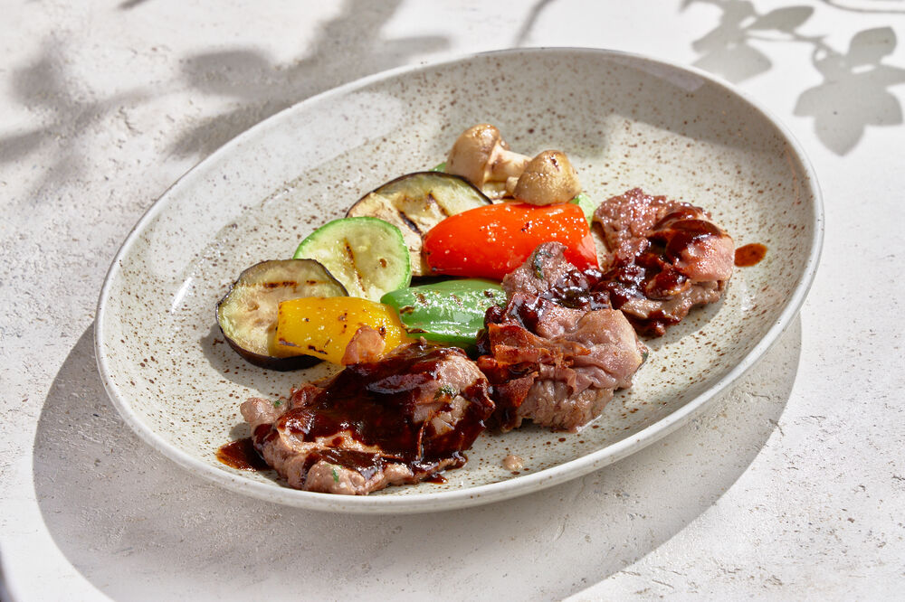 Roman-style saltimbocca with grilled vegetables