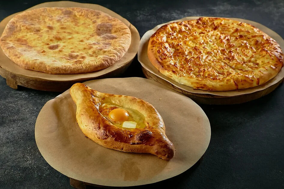 Три хачапури