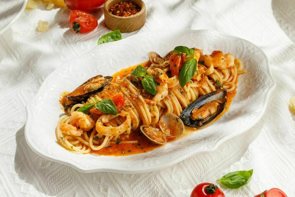 Spaghetti with seafood