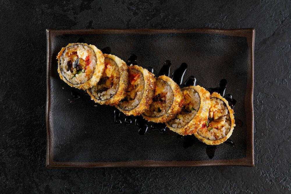 Roll tempura eel