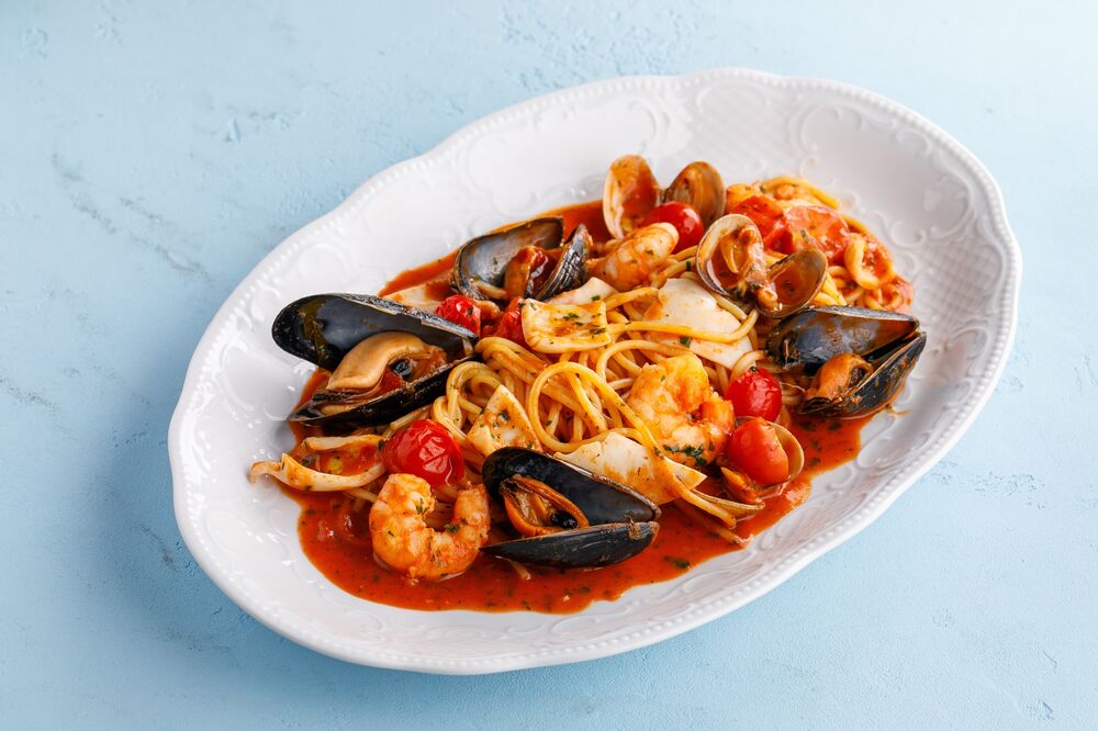  Pasta with seafood