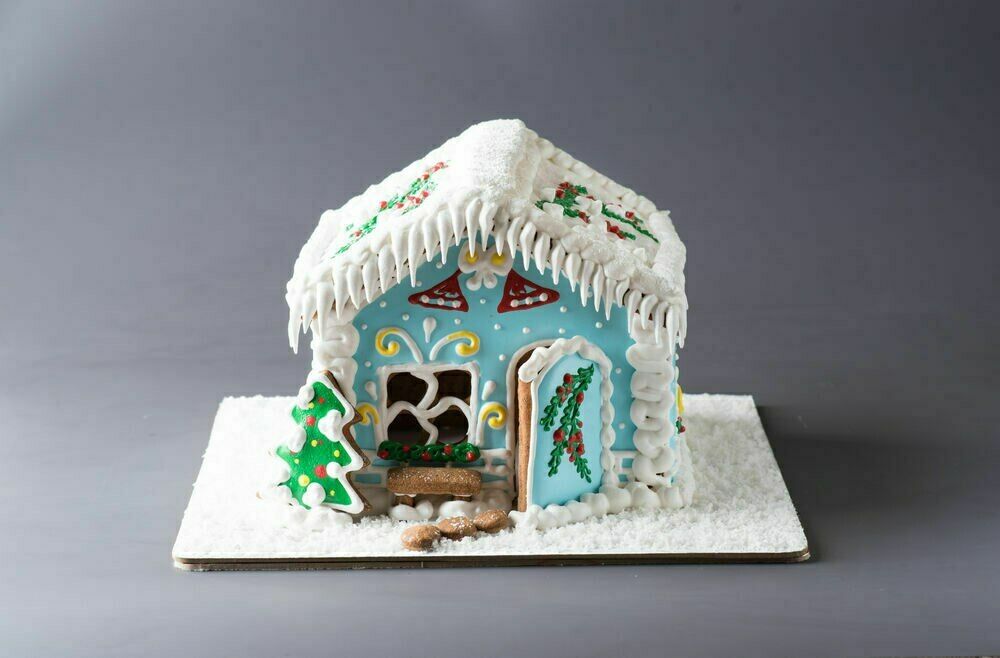 Small gingerbread house (pre-order for 3 days)