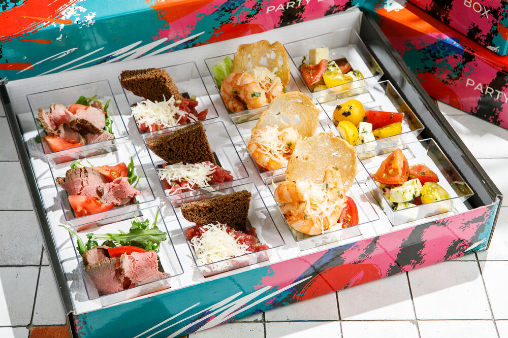 Party-Box with salads