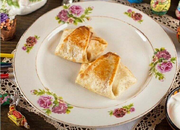 Блины фаршированные яблоком и брусникой