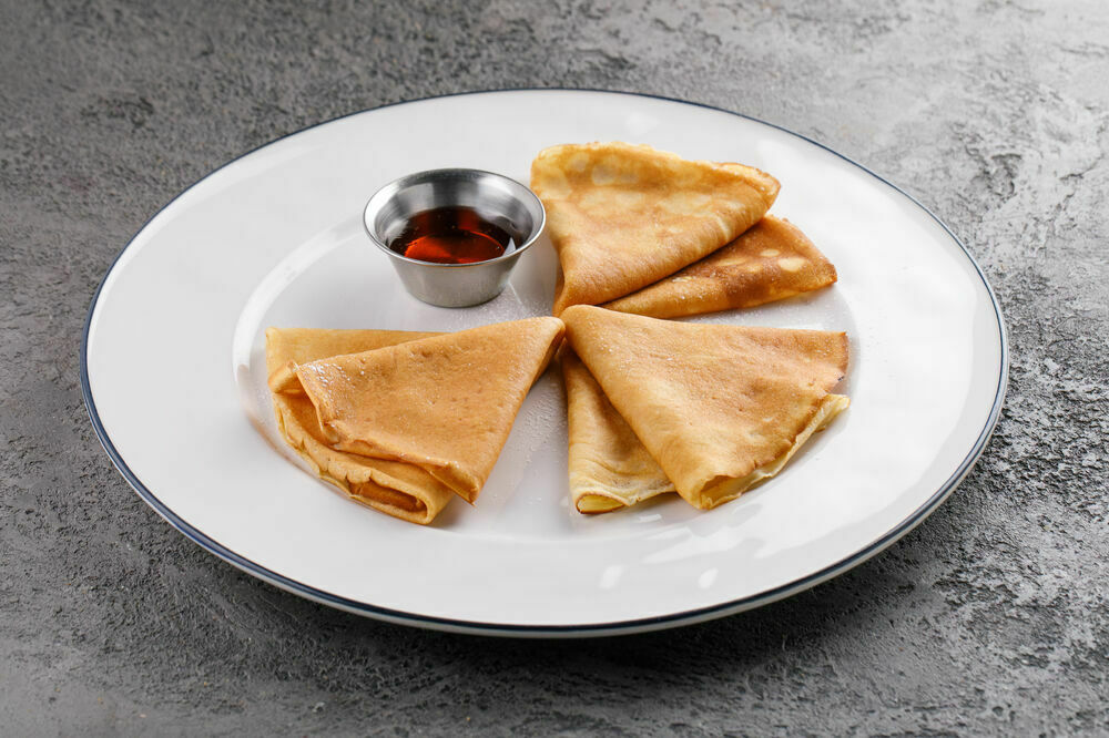 Pancakes with honey