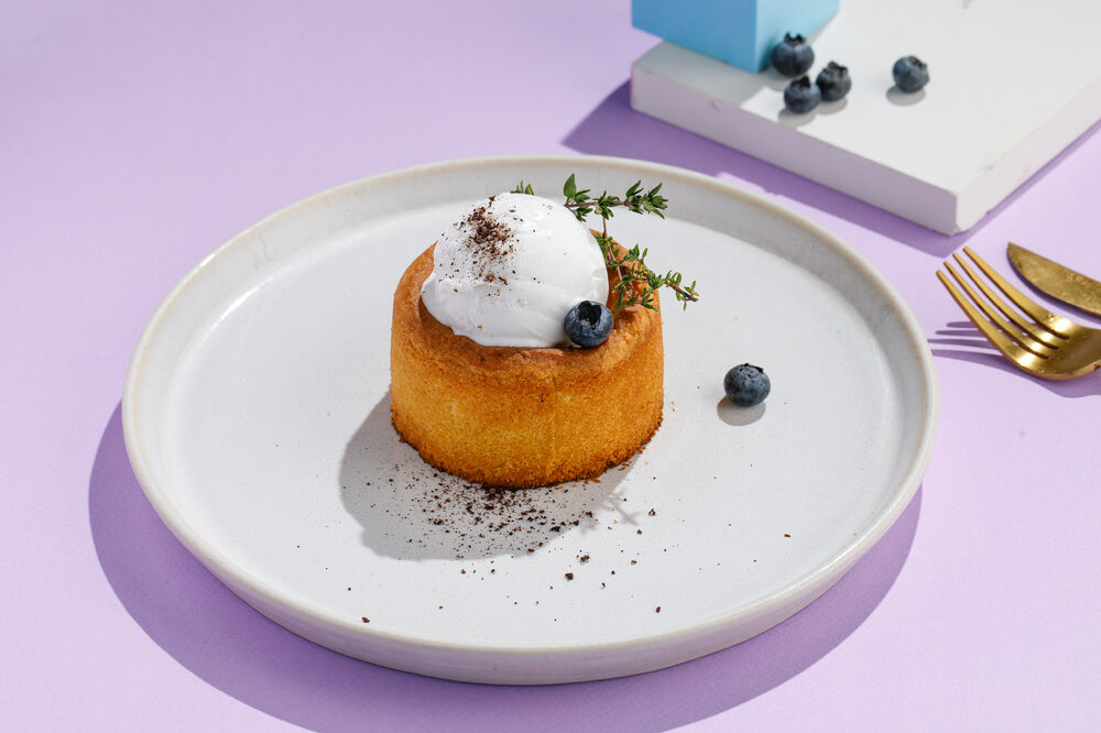 Warm apple pie with sorbet