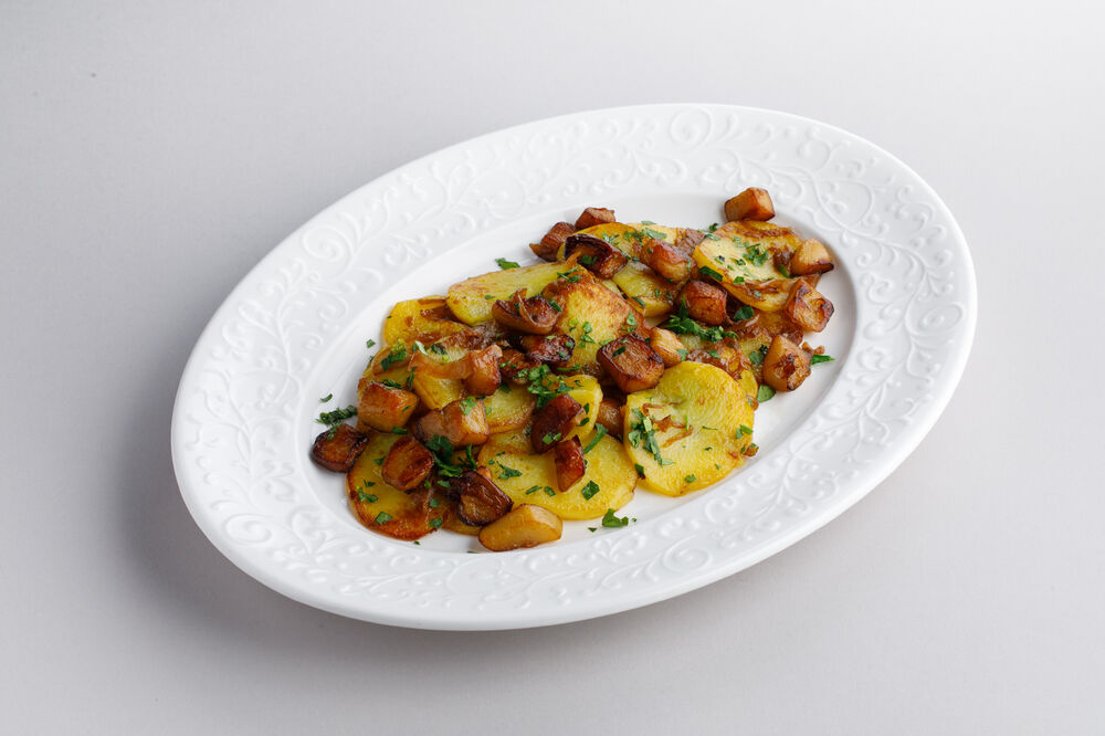 Potatoes with mushrooms